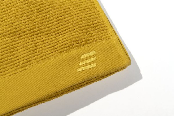 Towel ERIBA Touring 70 cm x 140 cm nugget gold
