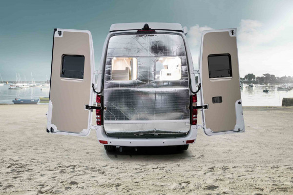 Foldable insulation for rear doors Mercedes